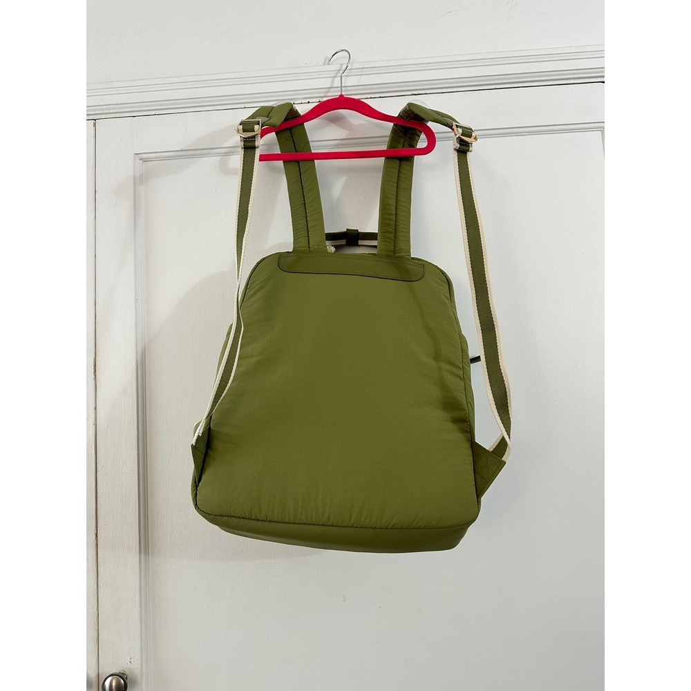 Universal‎ Thread Backpack Green Nylon Top Handle Adjustable Straps - Picture 2 of 5